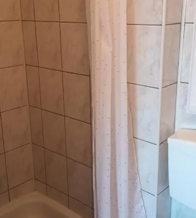 Unda Marina Nowecin Homestay szállás *